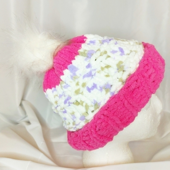 Handmade Chunky Beanie Hat Faux Pom Pom - Picture 2 of 4